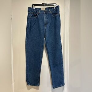 LL Bean Men’s 36X32 Dark Wash Natural Fit Y2K Straight Leg 5 Pocket Jeans.